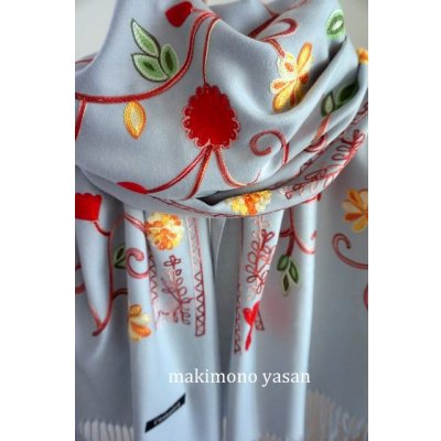 画像5: カシミア混花刺繍ウールストール